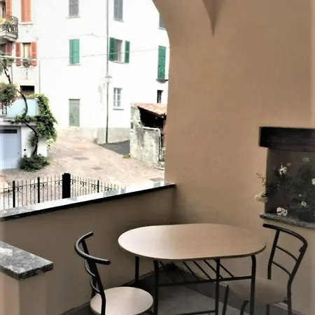 Domus Graziana - Front Oliveto Lario